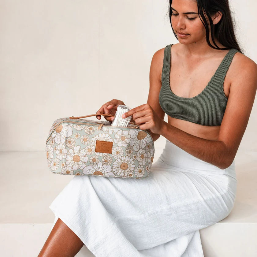 Casuarina Toiletry Bag - SKY GAZER