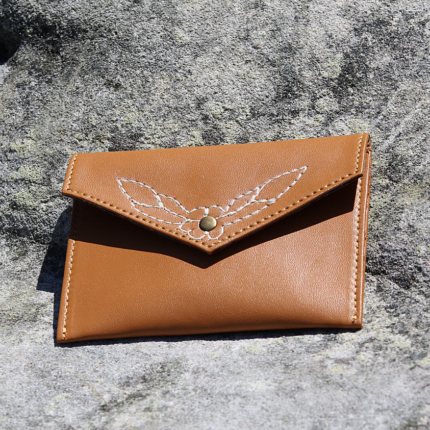 STEFANIA: Vegan Leather Purse Amber - MINDFUL STEPS