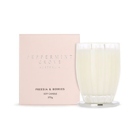 Freesia & Berries Soy Candle 370g - PEPPERMINT GROVE